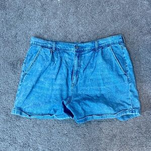 American eagle jean shorts. Size 16.